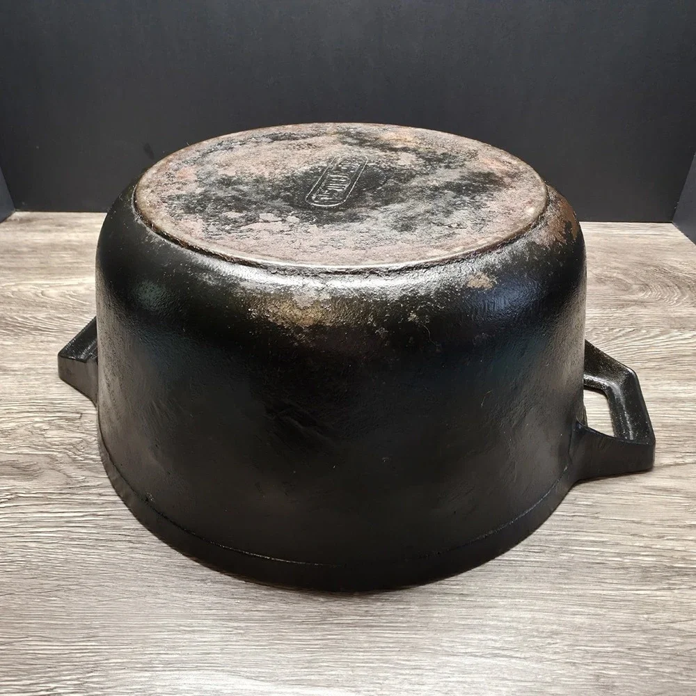 Kirby & Allen Dutch Oven With Self Basting Lid - 10